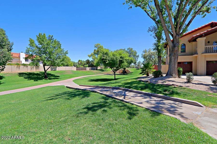 Scottsdale, AZ 85258,8597 E THOROUGHBRED Trail