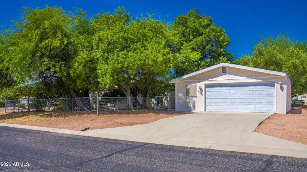 30714 S WANDERING Way, Congress, AZ 85332