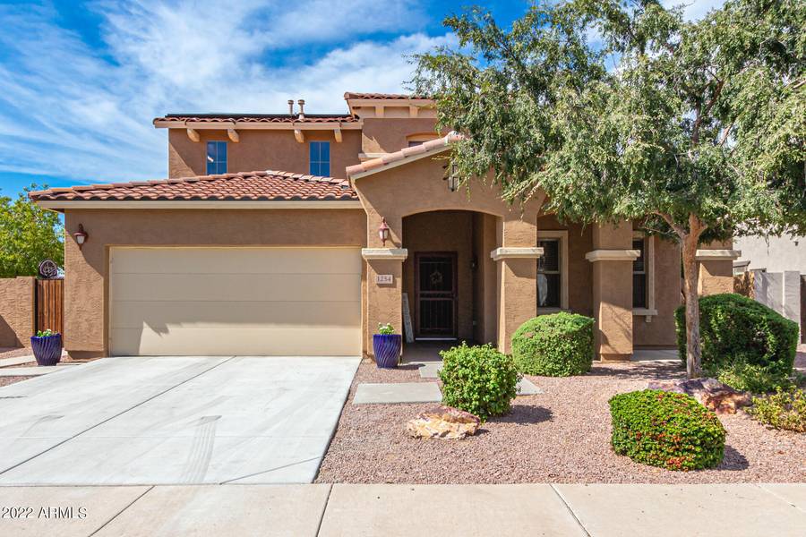 1254 E WALNUT Road, Gilbert, AZ 85298