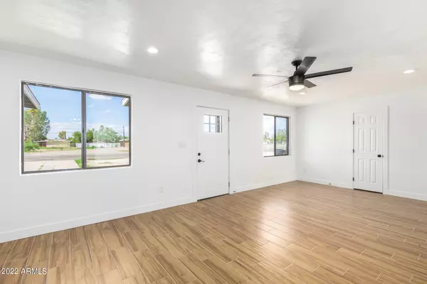 Coolidge, AZ 85128,543 W RAYMOND Street