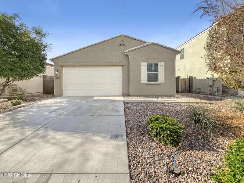 537 W TENIA Trail, San Tan Valley, AZ 85140