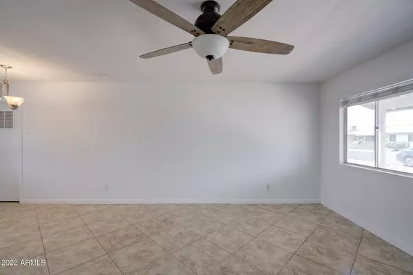 Glendale, AZ 85302,4539 W ONYX Avenue