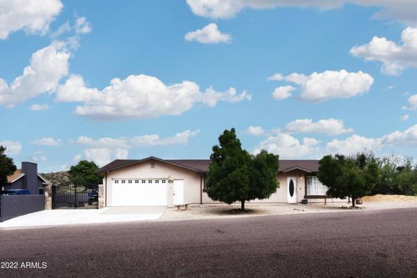 8765 S SHARPS Road,  Globe,  AZ 85501