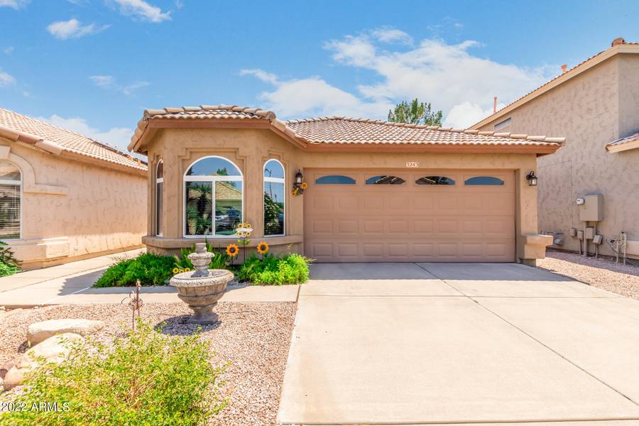 3243 E Kerry Lane, Phoenix, AZ 85050