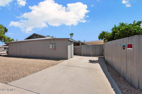 Sun City, AZ 85351,12466 N CHERRY HILLS Drive E