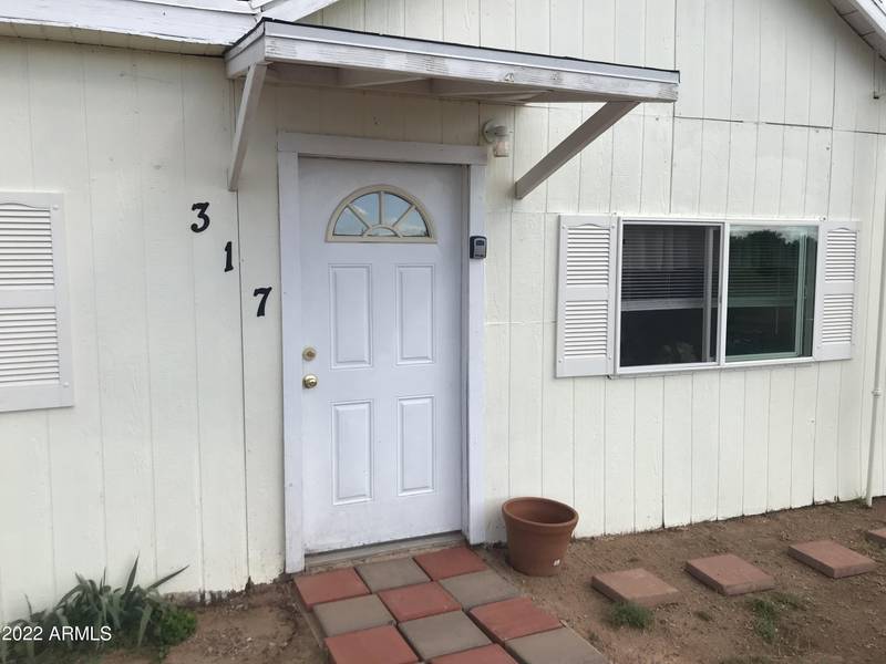 317 S 4TH Street, Snowflake, AZ 85937