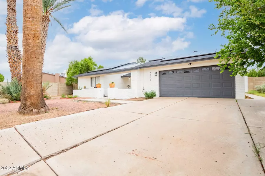 4905 W AUGUSTA Circle, Glendale, AZ 85308