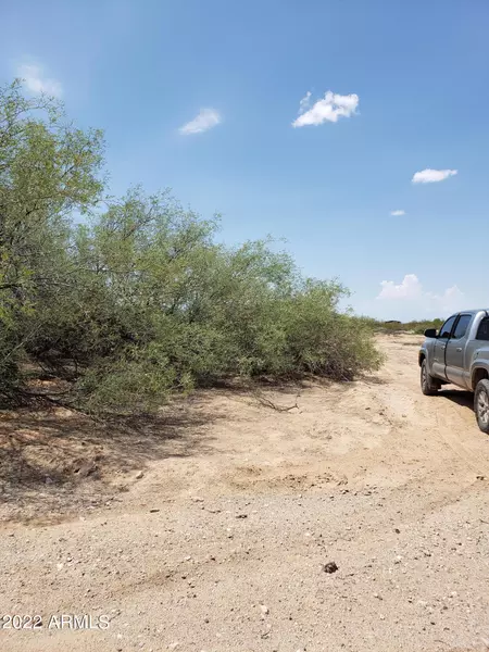 0 W Roosevelt Street #5, Tonopah, AZ 85354