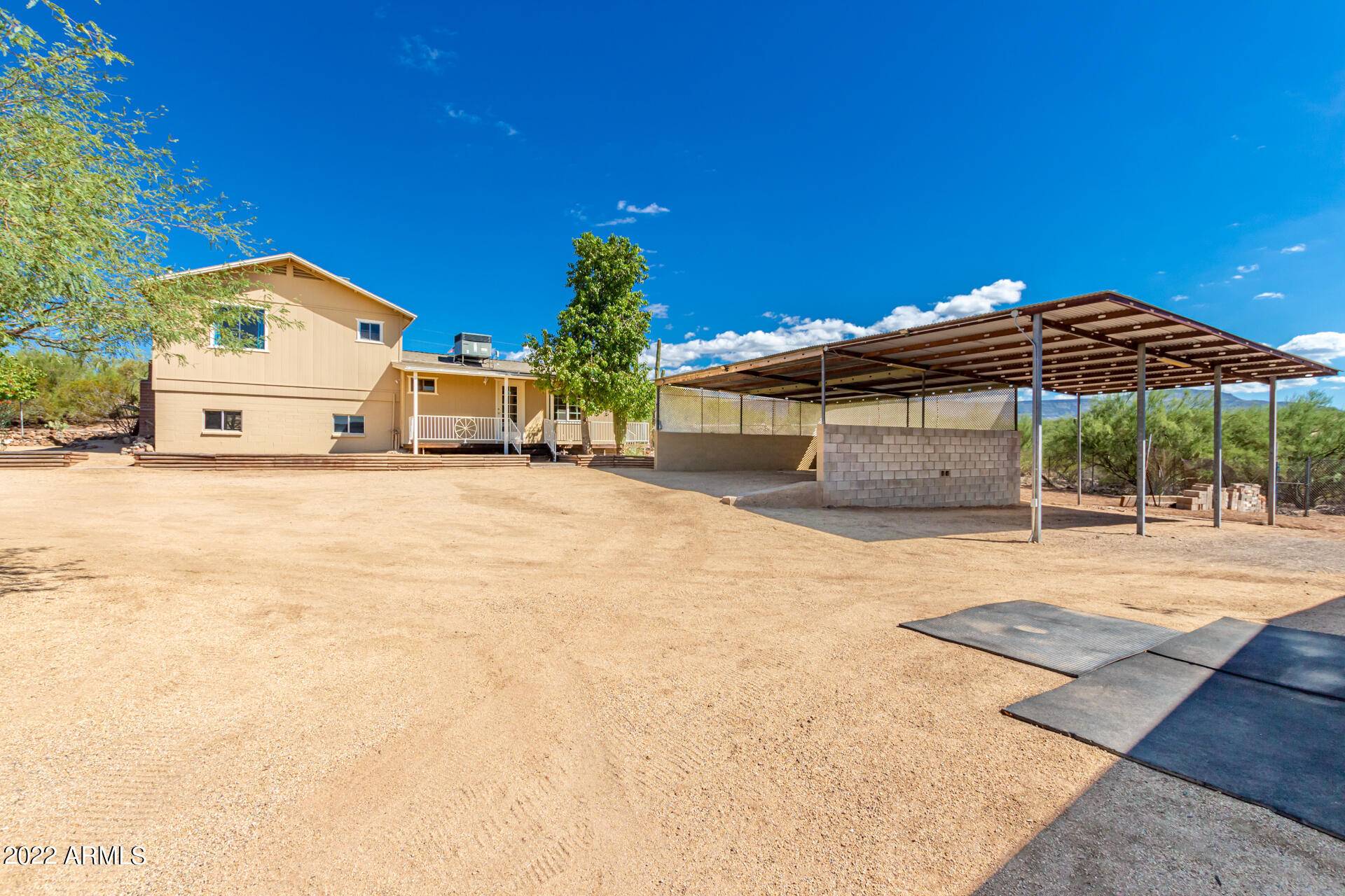 New River, AZ 85087,45439 N New River Road