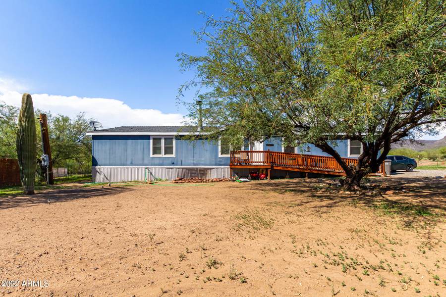 20620 E SQUAW VALLEY Road, Black Canyon City, AZ 85324