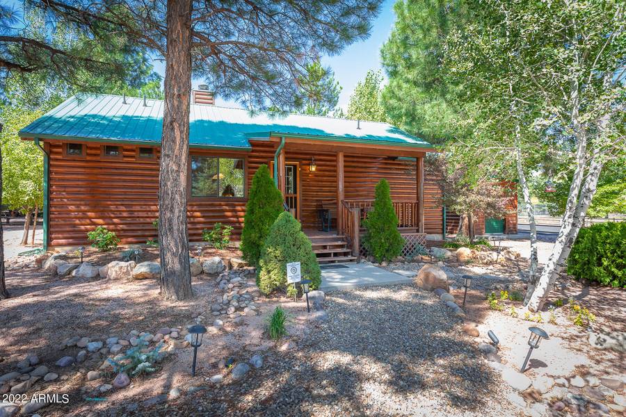 2691 LODGE Loop, Overgaard, AZ 85933