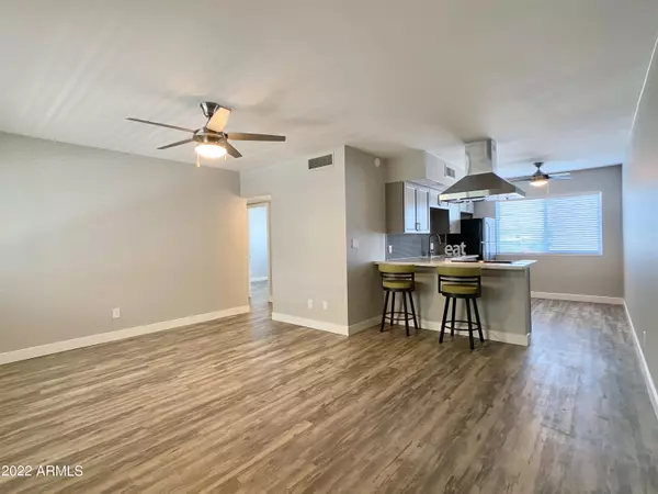 Phoenix, AZ 85014,721 E MONTEBELLO Avenue #203