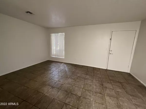 Phoenix, AZ 85015,1831 W MULBERRY Drive #126