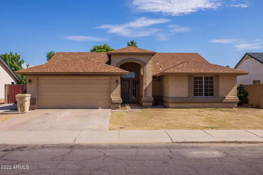 8536 W OCOTILLO Road, Glendale, AZ 85305