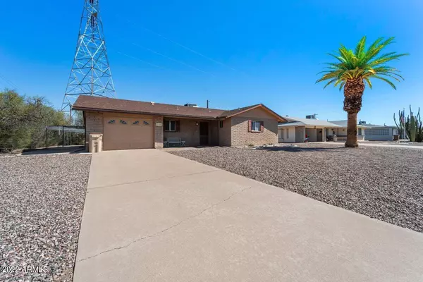 5204 E COLBY Street, Mesa, AZ 85205