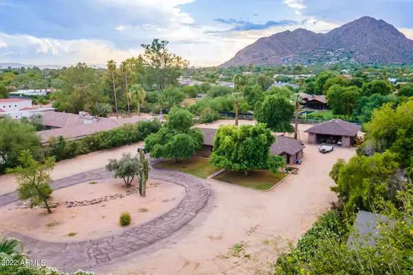 Paradise Valley, AZ 85253,5544 N QUAIL Place