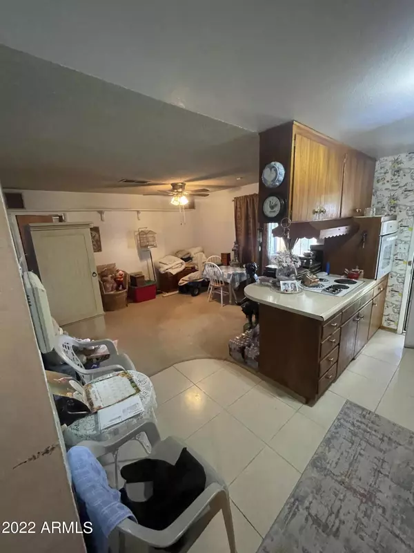 Phoenix, AZ 85051,3707 W CACTUS WREN Drive