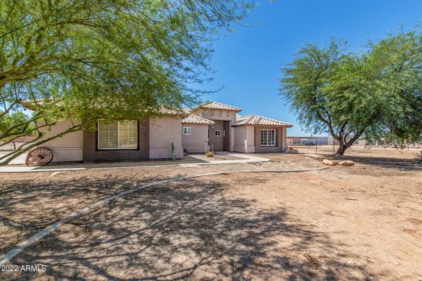 San Tan Valley, AZ 85140,3983 E TRIPLE CROWN Drive