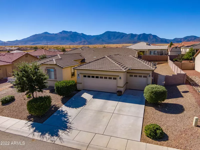 2594 RISING MOON Way, Sierra Vista, AZ 85635