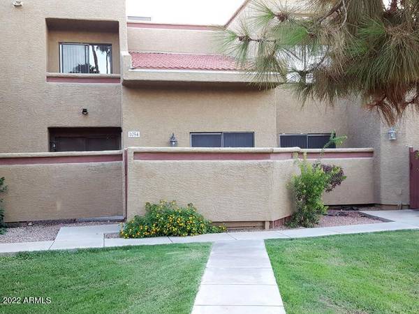 Tempe, AZ 85281,850 S RIVER Drive #1054