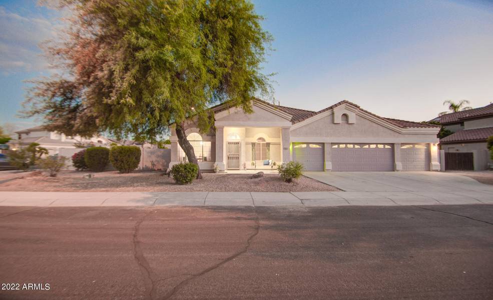 1565 E OXFORD Lane, Gilbert, AZ 85295