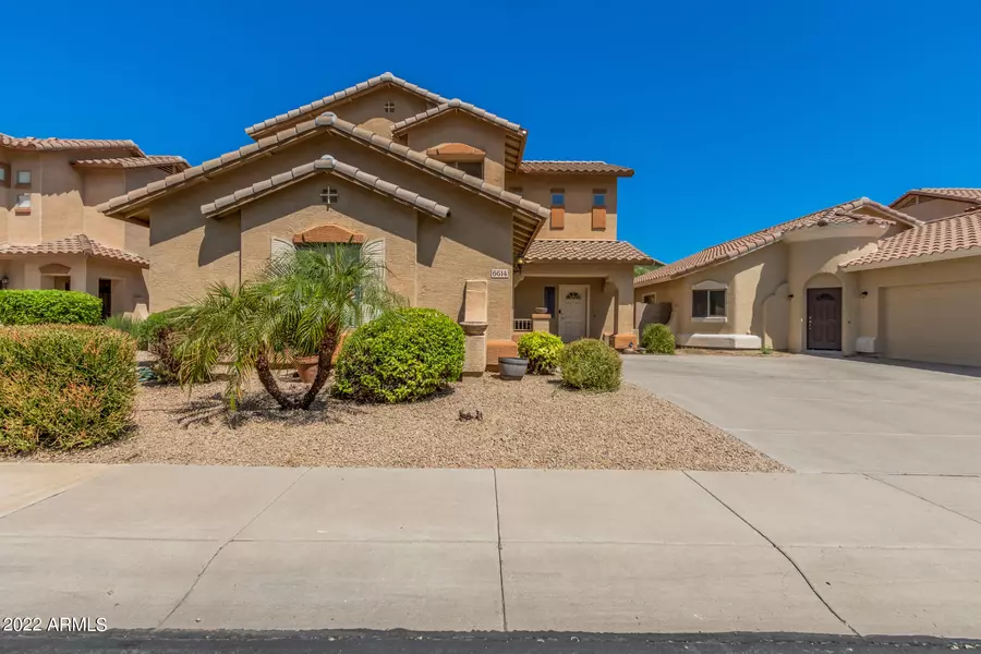 6614 W DESERT HILLS Drive, Glendale, AZ 85304