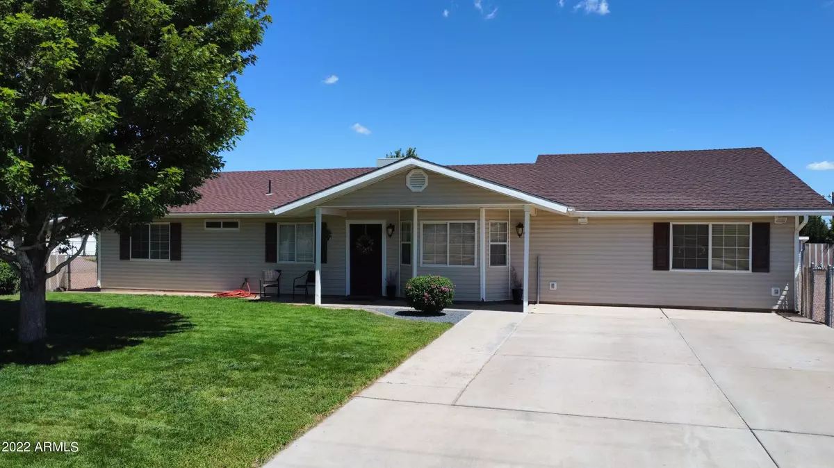 Taylor, AZ 85939,123 N 400 Street