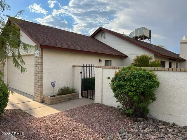 1918 E WAGONER Road, Phoenix, AZ 85022