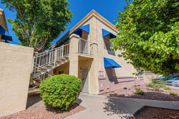 12221 W BELL Road #209, Surprise, AZ 85378