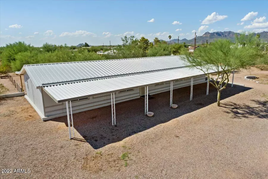 621 W TEPEE Street, Apache Junction, AZ 85120