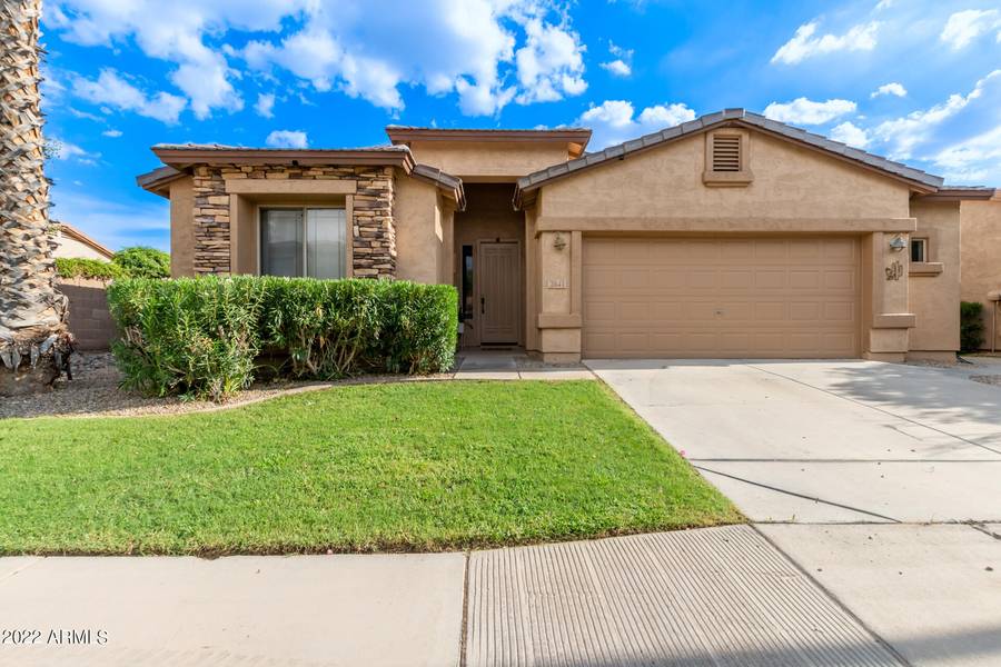 2841 E CARLA VISTA Drive, Chandler, AZ 85225