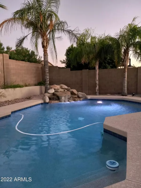 513 S 93RD Place, Mesa, AZ 85208