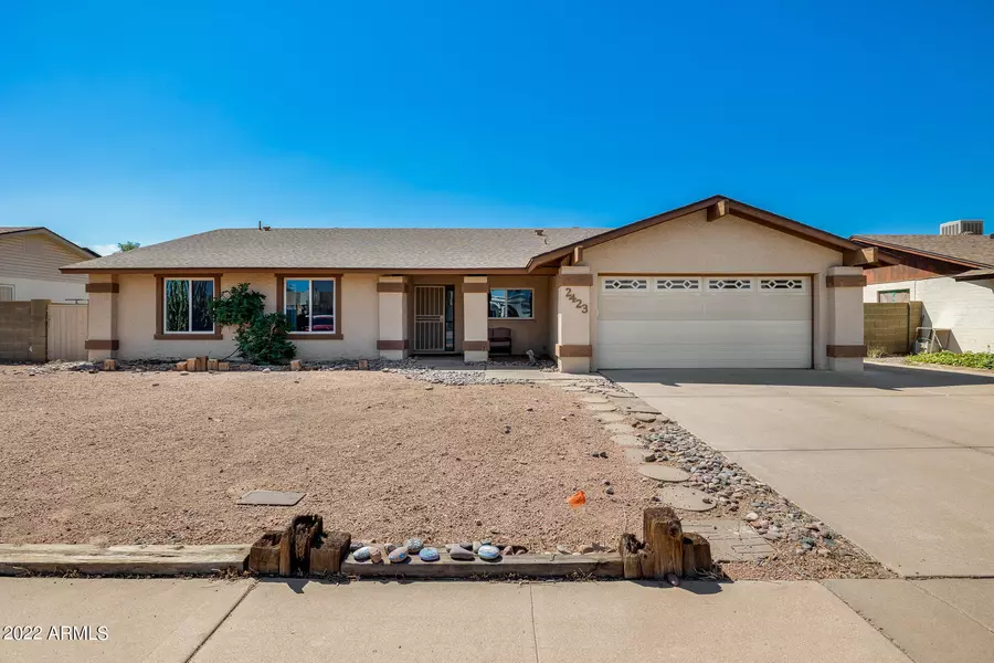 2423 W PORTOBELLO Avenue, Mesa, AZ 85202