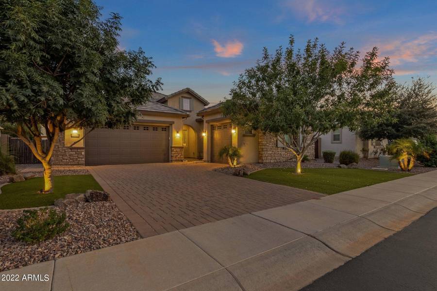 923 E HORSESHOE Place, Chandler, AZ 85249