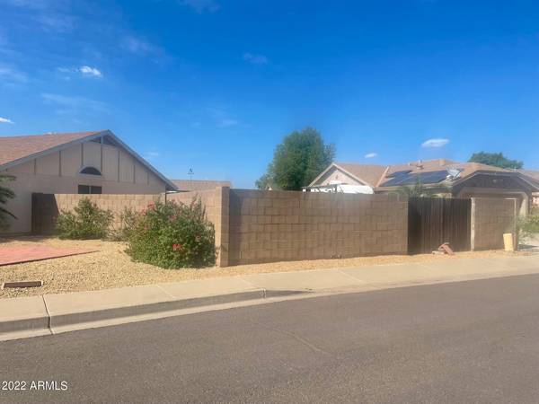 Glendale, AZ 85305,8554 W COLTER Street