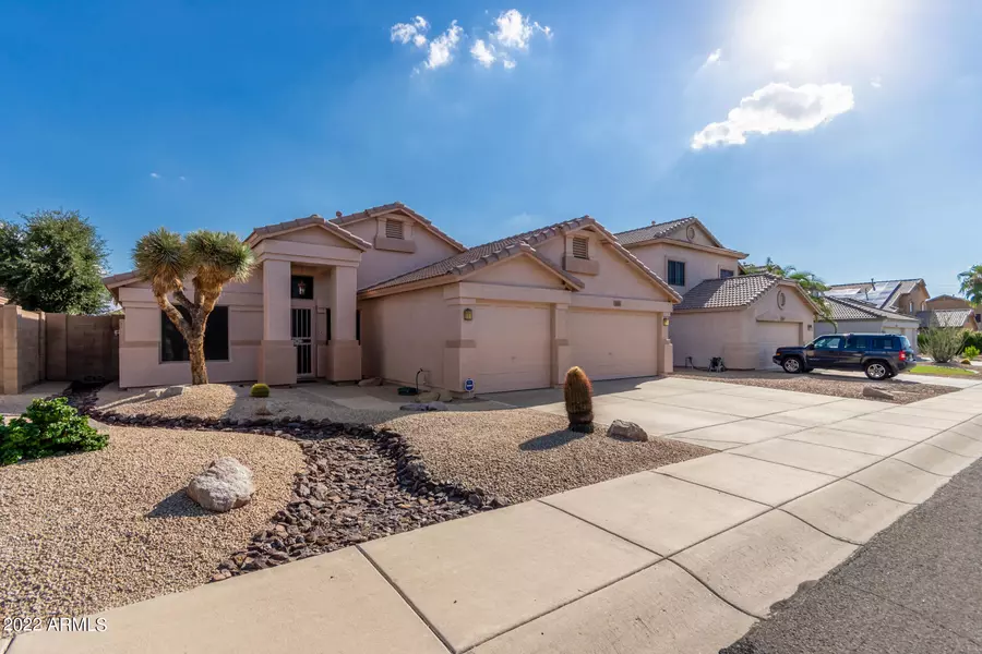 6539 W Briles Road, Phoenix, AZ 85083