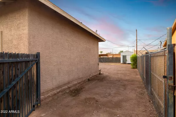 Mesa, AZ 85210,438 W MAHONEY Avenue