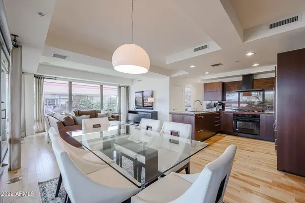 Scottsdale, AZ 85251,7131 E Rancho Vista Drive #7004