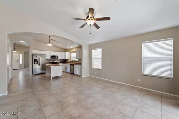 Maricopa, AZ 85138,40809 W SANDERS Way