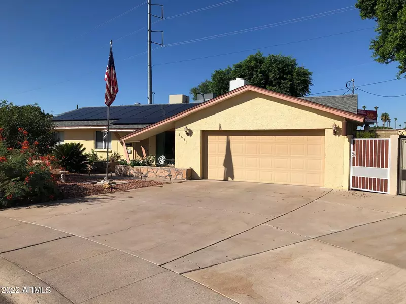 2641 W LARKSPUR Drive, Phoenix, AZ 85029