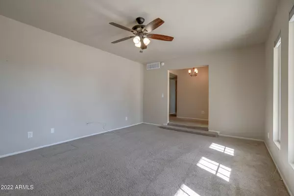 Mesa, AZ 85203,944 N ALLEN Circle