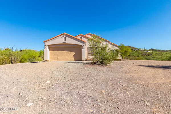 2807 W WANDER Road, New River, AZ 85087