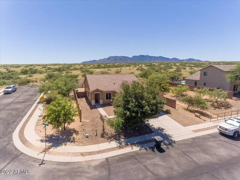 2109 W SHIELDS Court, Benson, AZ 85602