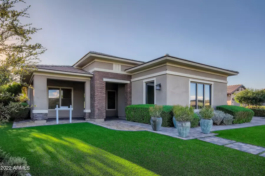 7080 S PENROSE Drive, Gilbert, AZ 85298