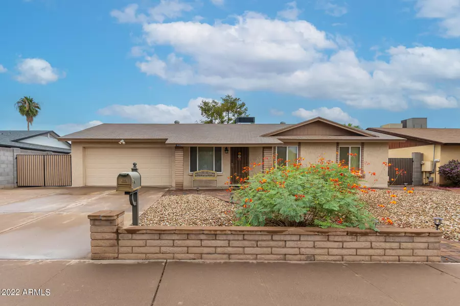 1608 W STRAFORD Drive, Chandler, AZ 85224