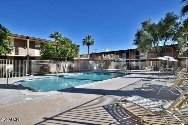 3737 E TURNEY Avenue #116, Phoenix, AZ 85018