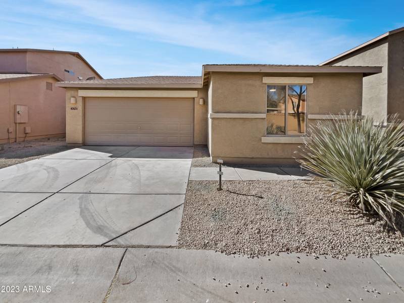 40624 N HIGH MEADOWS Drive, San Tan Valley, AZ 85140