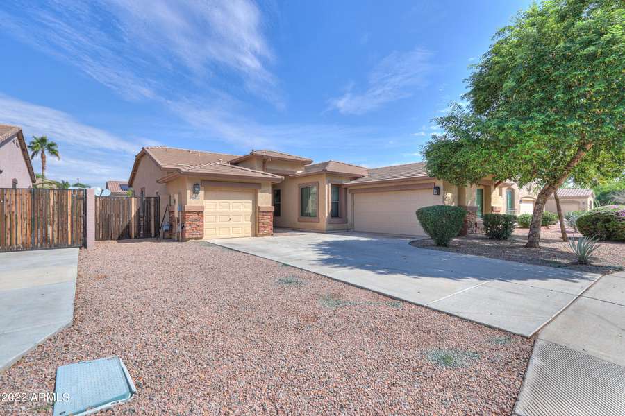 162 W BLUE LAGOON Drive, Casa Grande, AZ 85122