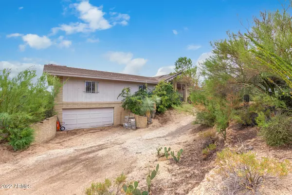 Carefree, AZ 85377,8967 E LAZYWOOD Place