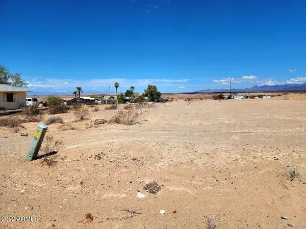 Topock, AZ 86436,5160 MIAMI Drive #-